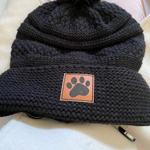 Black Winter Hat - Picture 1 of 3